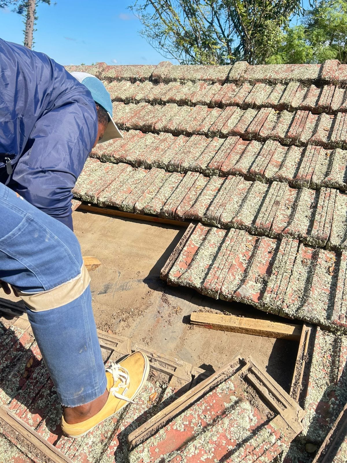 Roof tile repair, existing home